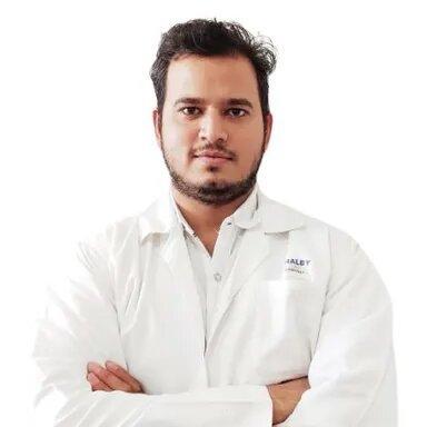 Dr. Manish Vaishnav  Ligament Surgeon In Jaipur