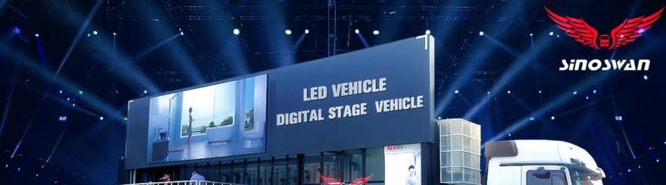 Sinoswan Mobile Stage Truck
